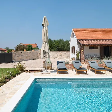 Rustica Zadarvillas * Smilcic