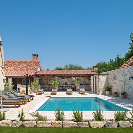 Rustica Zadarvillas *