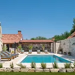 Rustica Zadarvillas *