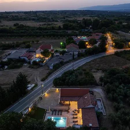 别墅 Rustica Zadarvillas Smilcic